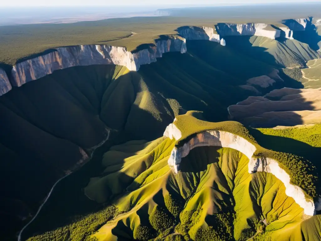 Exploración del impresionante Gran Sótano del Barro en México, revelando la majestuosidad de su paisaje rocoso y su belleza natural